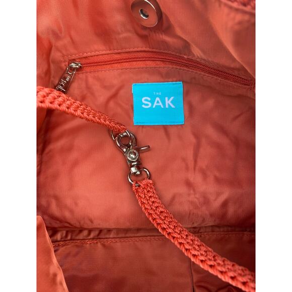 New w/ tags The Sak Orange Crochet Shoulder Bag w Flower - Picture 3 of 5